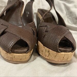 Pelle Moda brown leather wedge Slingback sandal 6.5